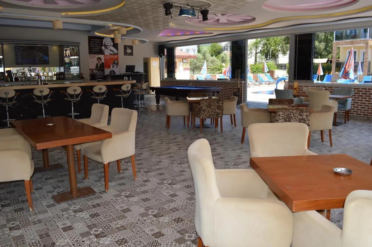 Yalcin Hotel & Villas Oludeniz